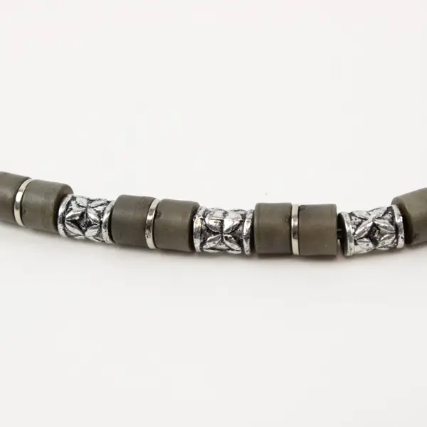 Gray Charcoal Beaded Necklace 20in Silver-Tone Textured Cylindrical Beads