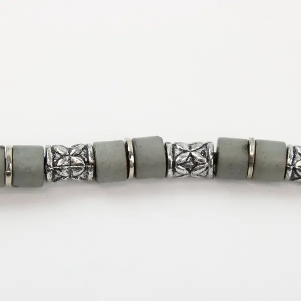 Gray Charcoal Beaded Necklace 20in Silver-Tone Textured Cylindrical Beads