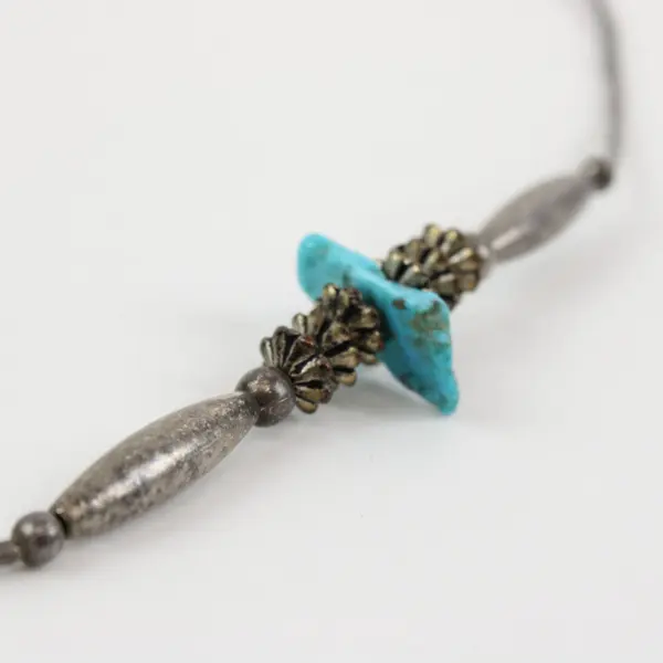 Vintage Southwestern Silver Tone Necklace Turquoise Center Bead Single Strand