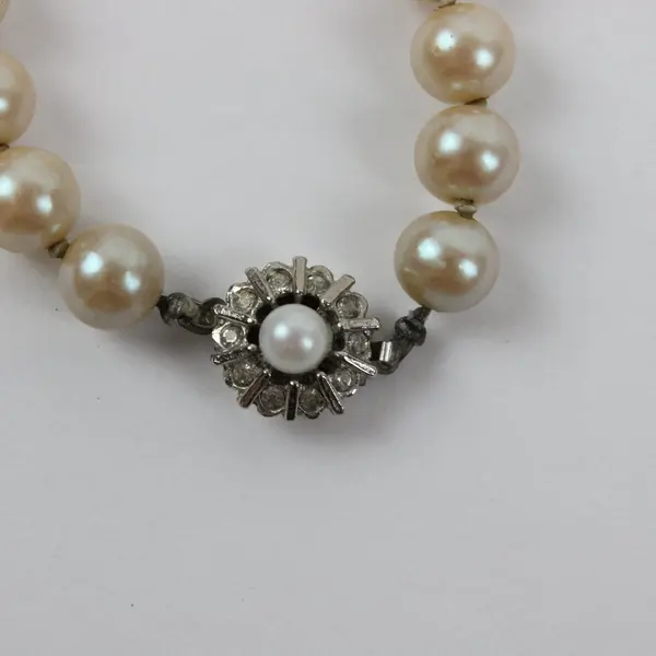 Cream Faux Pearl Necklace Silver Tone Clear Stone Cluster 18 in