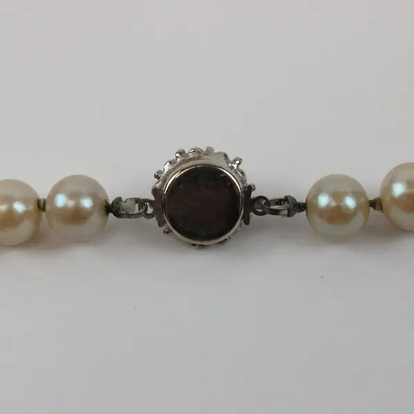 Cream Faux Pearl Necklace Silver Tone Clear Stone Cluster 18 in