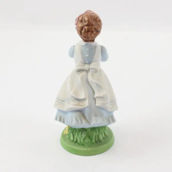 Vintage Avon 1982 Barefoot Girl Porcelain Figurine Collectible