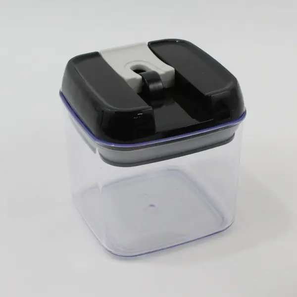 Lot of 2 Food Storage Containers 4 x 4 x 4 Inch