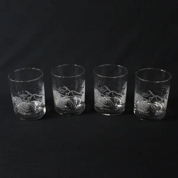 Set of 4 Libbey St. Clair Old Fashioned  Etched Pine Cone Whiskey Glasses