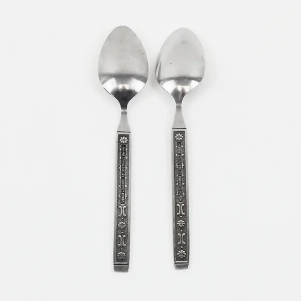 Lot of 2 Present Flatware Ameris Pattern SS Teaspoons 6.5" Rare Item Good