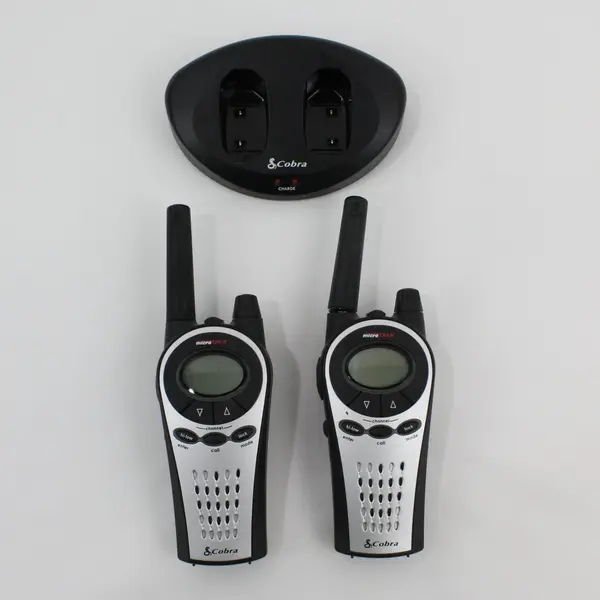 Two Cobra PR4700 WX Two-Way Radios MicroTalk 22 Channels Walkie Talkies Charger
