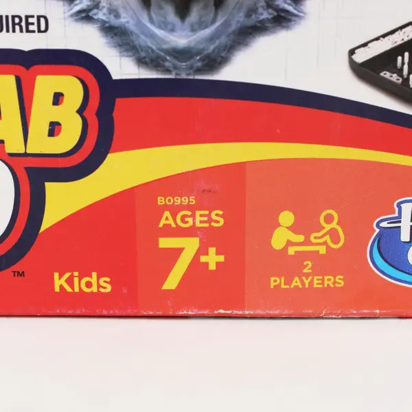 Hasbro Gaming Battleship Grab & Go Travel Game 2 Players Ages 7+