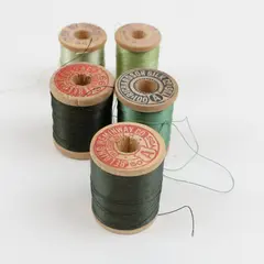 Lot of 5 Sewing Thread Spools Mixed Green Black Gutermann Richardson Belding