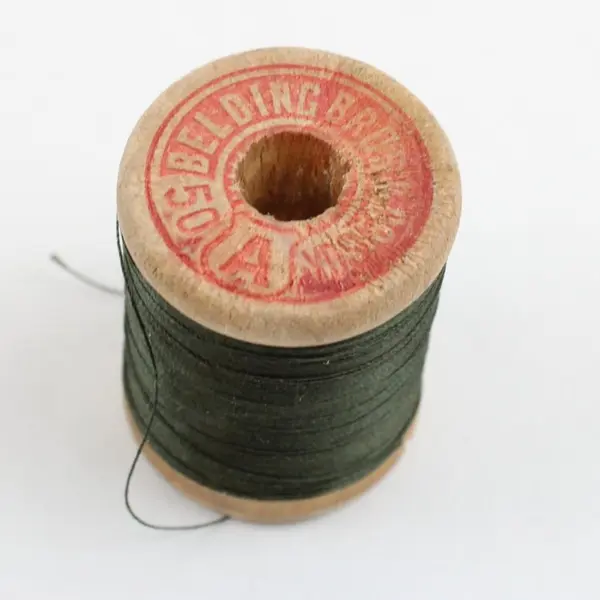 Lot of 5 Sewing Thread Spools Mixed Green Black Gutermann Richardson Belding