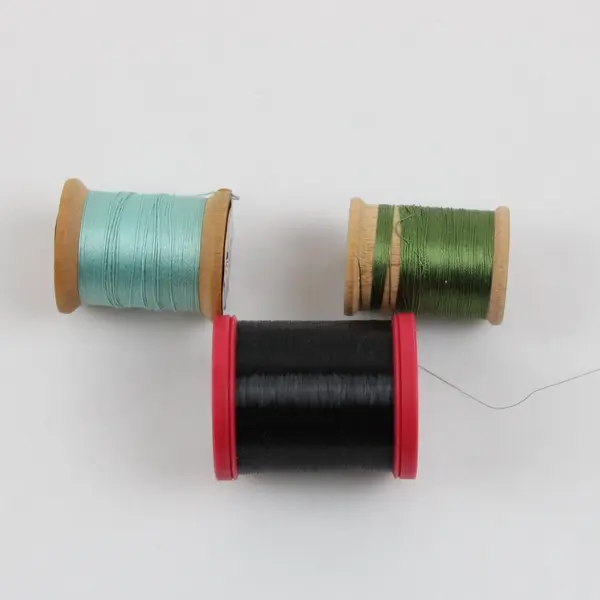 Lot of 8 Coats & Clark Sulky Assorted Sewing Thread Spools Quilting Crafts