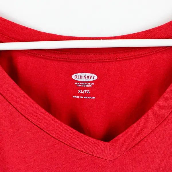 Old Navy Red V-Neck T-Shirt Womens XL "Old Navy California 1994"
