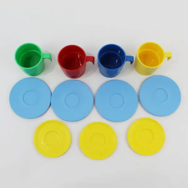 Lot of 11 Plastic Play Plates & Cups Primary Colors Pretend Kitchen Toys