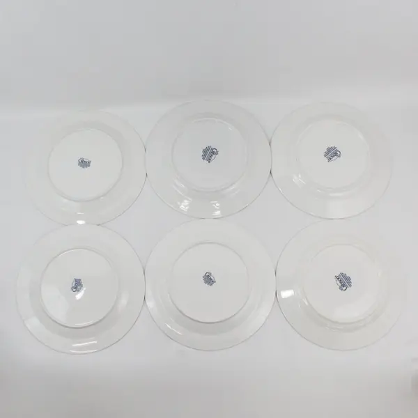 Set of 6 Gibson Everyday Holiday Dinner Plates Christmas Trees and Holly Garland