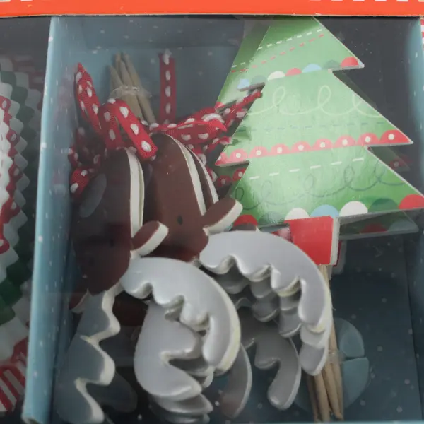 Meri Meri Tis the Season Christmas Cupcake Cases & Toppers 24 Each