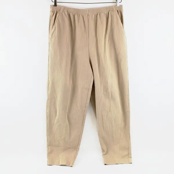 Blair Women's Beige Pull-On Tapered Pants 18 Petite 55% Cotton 45% Polyester