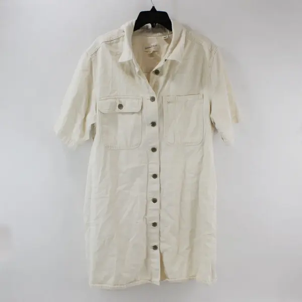 Universal Thread Women's XL Cream Denim Short Sleeve Button-Up Shirt