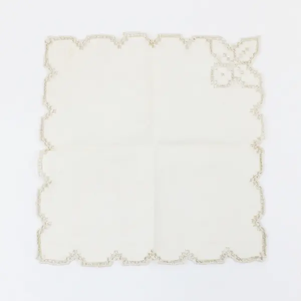 5 Pc Off-White Cutwork Tablecloth & Napkin Set 34x34 FLAWED