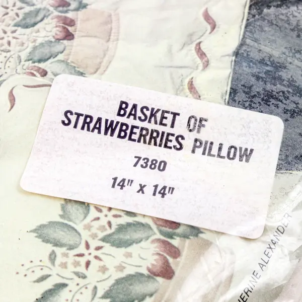 Cathy Needlecraft 7380 Basket of Strawberries Pillow Quilting Kit 14x14 NOS