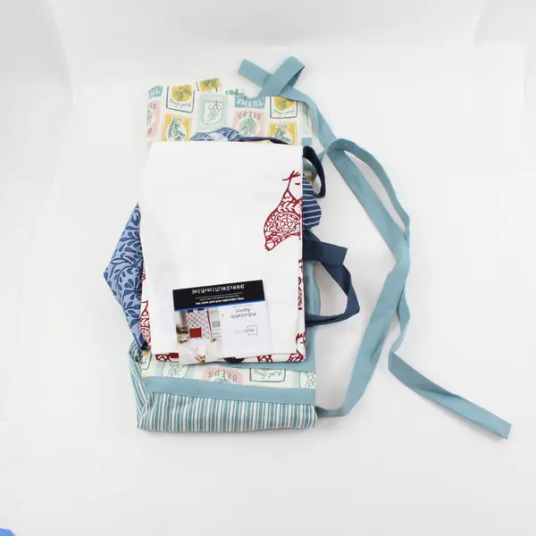 Lot of 3 Mainstays Aprons MPN MS8600584614-20 Cooking Baking Crafting