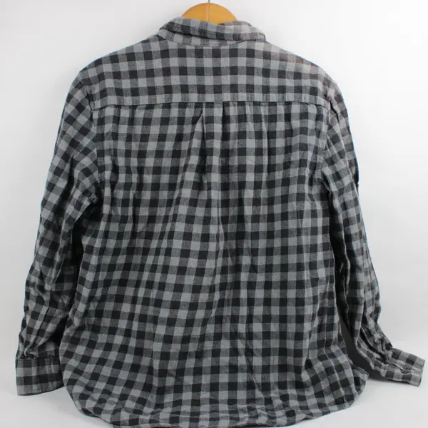 St John's Bay Men's Large Gray Black Checkered Flannel Button Down Shirt