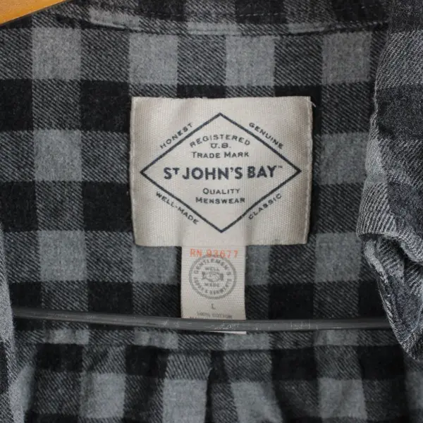 St John's Bay Men's Large Gray Black Checkered Flannel Button Down Shirt