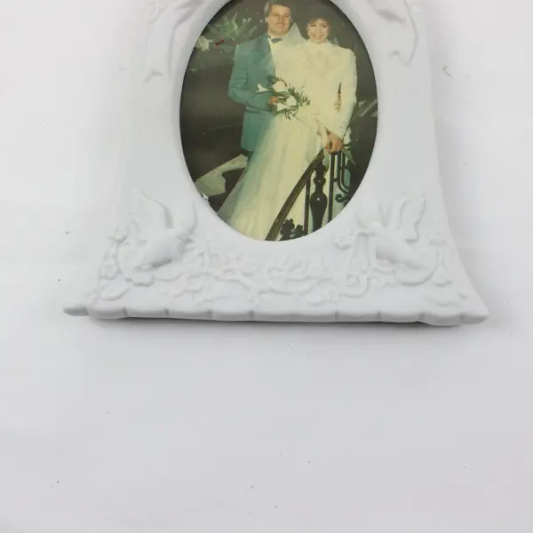 Vintage Russ White Porcelain Bell Picture Frame #9144