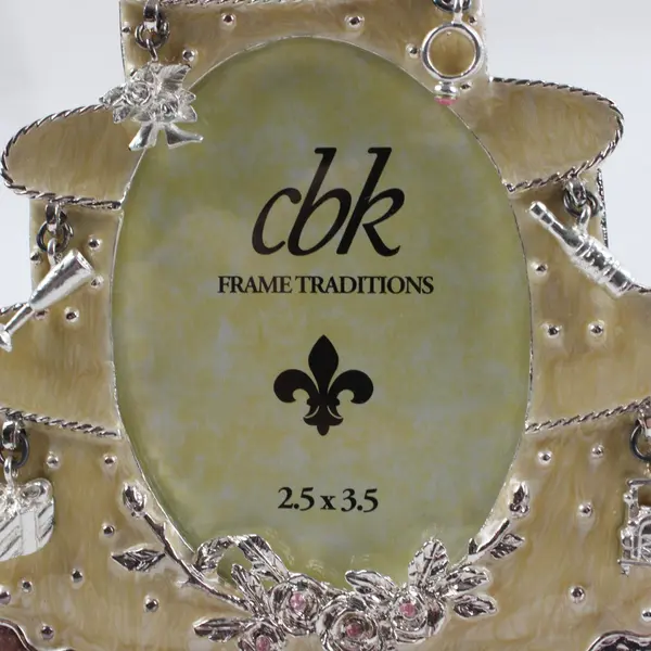 CBK LTD Wedding Cake Oval Photo Frame 2.5 x 3.5 Inch