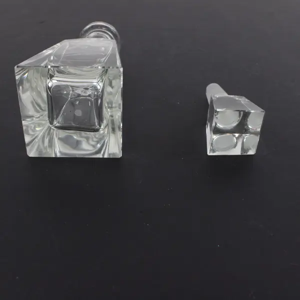 Crystal Glass Perfume Bottle Decanter Faceted Stopper 5.5 Inch