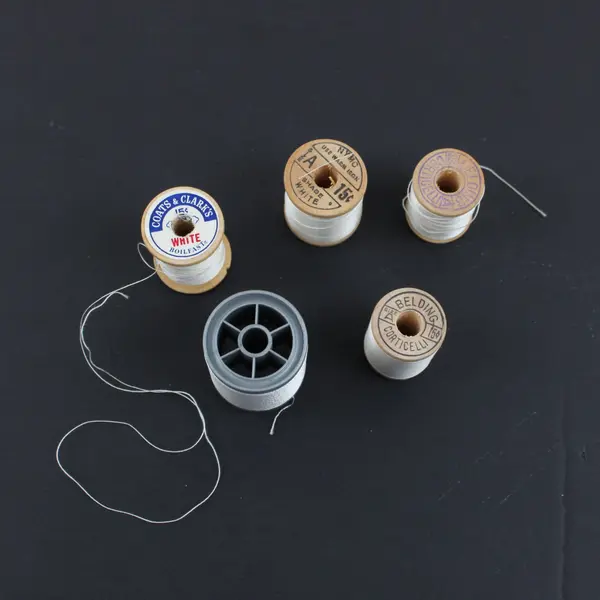 Lot of 5 White Sewing Thread Spools Coats & Clark's Belding Corticelli