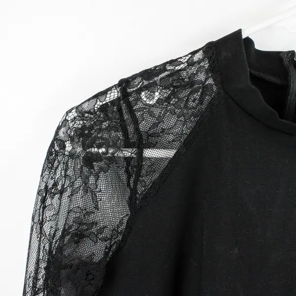 Lulu's Women's Black Lace Sleeve Romper Playsuit M Pre-Owned