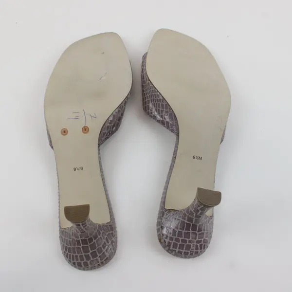 Karen Scott Women's Purple Faux Snakeskin Buckle Kitten Heel Shoes Size 9.5 