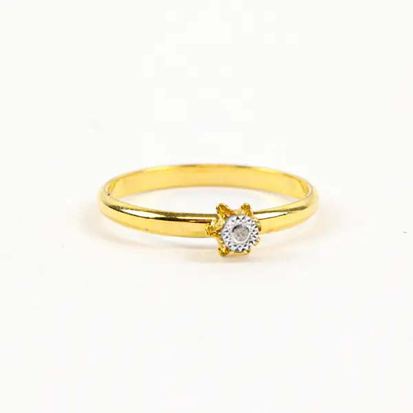 Lot of 3 Gem Rings Thin Band Gold Tone Fashion Jewelry Size 8 est.