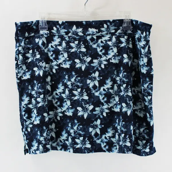 Tranquility by Colorado Clothing Women's XXL Blue Floral Skort