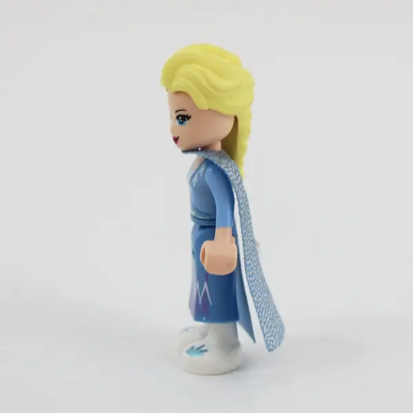 LEGO Disney Frozen Elsa Minifigure Blue Outfit Glitter Cape 27  801
