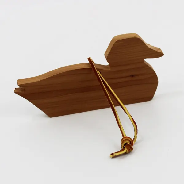 Eddie Bauer Cedar Wood Duck Hanging Closet Ornament Leather Hanger