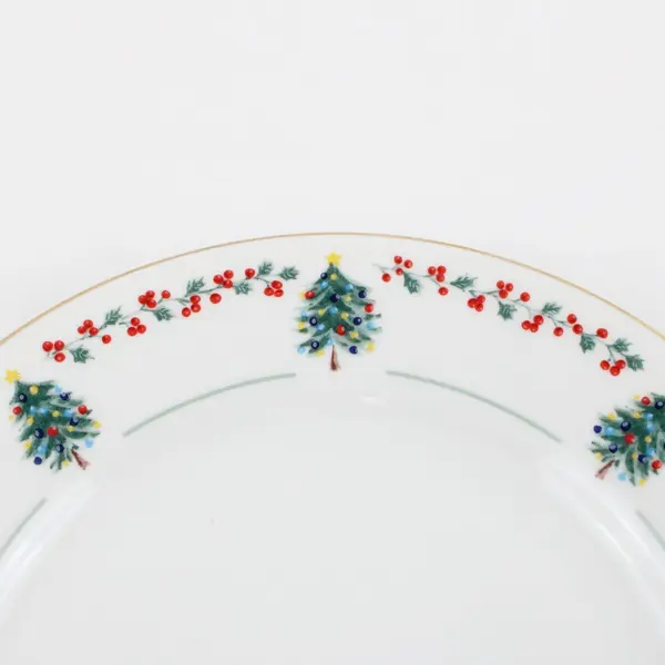Set of 6 Gibson Christmas Trees Holly Garland Plates 7.5 in