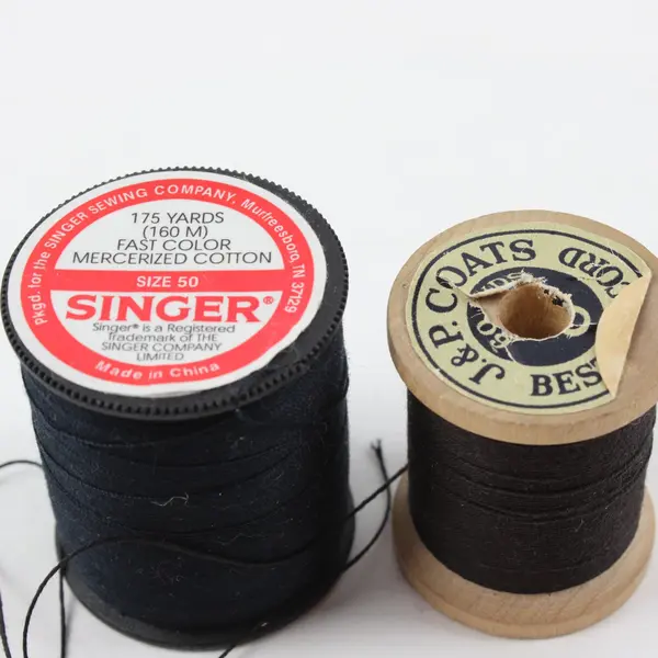 Lot of 6 Assorted Sewing Thread Spools Singer Coats & Clark Quilting Crafts
