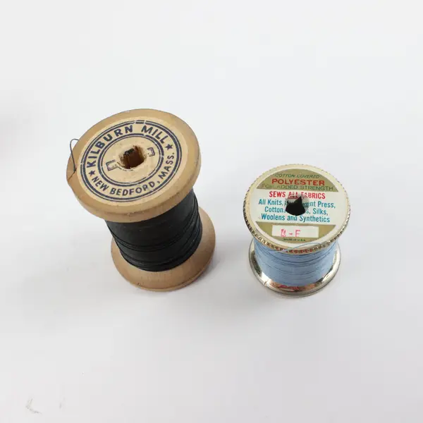 Lot of 5 Used Assorted Sewing Thread Spools J&P Coats Kilburn Mill Pink Blue