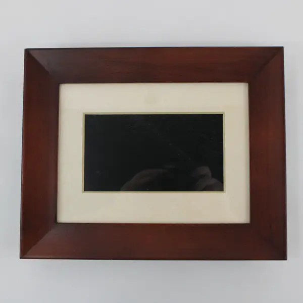 Philips 7" Home Essentials Digital Photoframe SPF3407D/G7 Brown Wood LCD