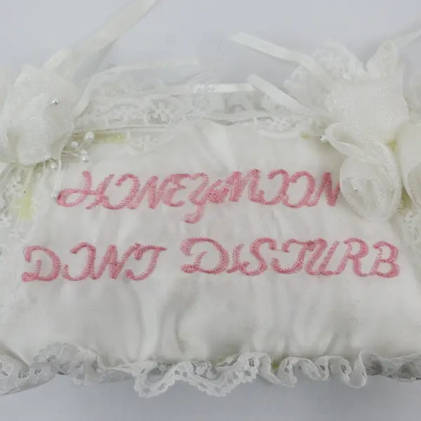 Enesco 1987 White Fabric Pillow Keepsake Honeymoon Don't Disturb
