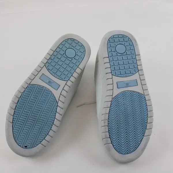 DC Women's White Chunky Skate Shoes US 7 Style 03218526