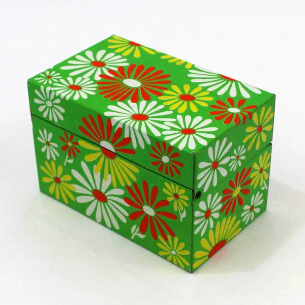 Syndicate Mfg Flower Power Floral Daisy Recipe Box Green Retro Metal