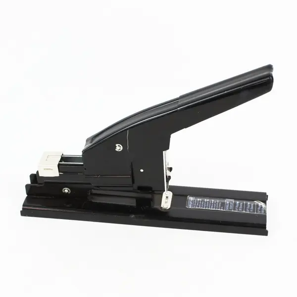 Swingline Heavy-Duty Black Metal Stapler Office Desk Stapler