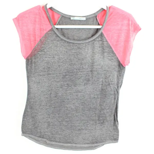 Maurices Women's Medium Sheer Gray Pink Short Sleeve T-Shirt