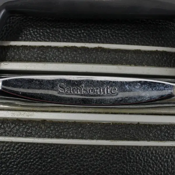 Samsonite Silhouette Charcoal Gray Hard Case Suitcase 20x15x7 FLAWED