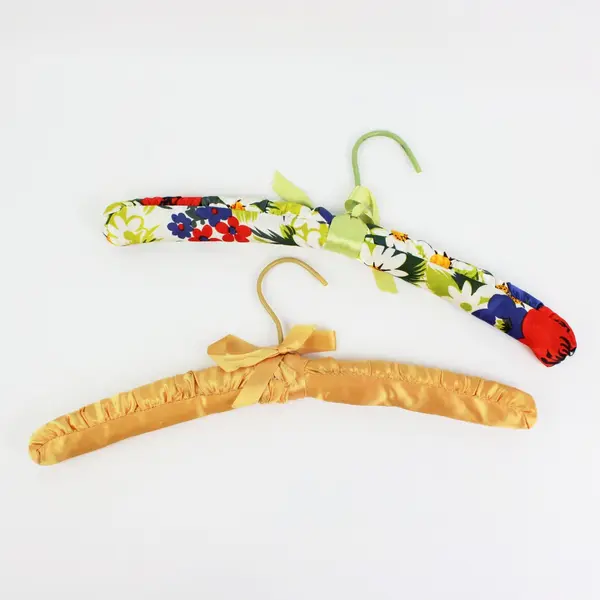 Lot of 5 Padded Fabric-Covered Clothes Hangers Assorted Colors/Patterns 