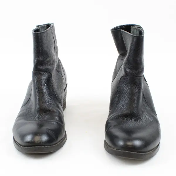 G.H. Bass & Co Women's Black Pebbled Leather Ankle Booties 6.5M