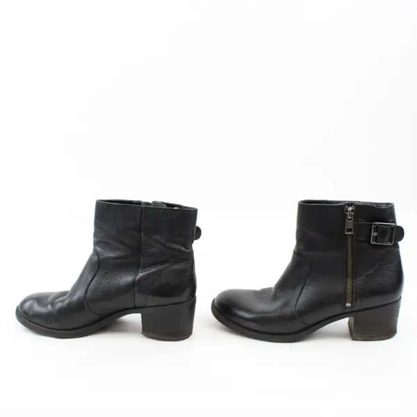 G.H. Bass & Co Women's Black Pebbled Leather Ankle Booties 6.5M