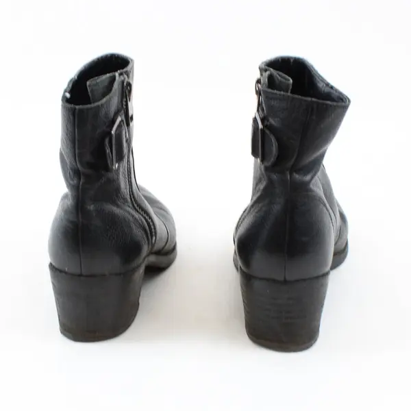 G.H. Bass & Co Women's Black Pebbled Leather Ankle Booties 6.5M