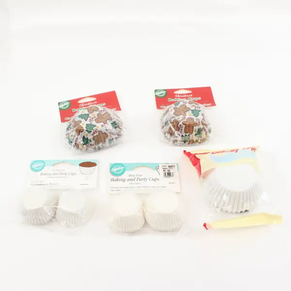 Lot of 5 Assorted Wilton Betty Crocker Baking Cups Liners Standard Mini